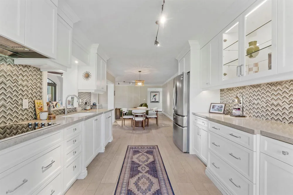 16648 TRADERS Crossing #106 Jupiter, FL 33477