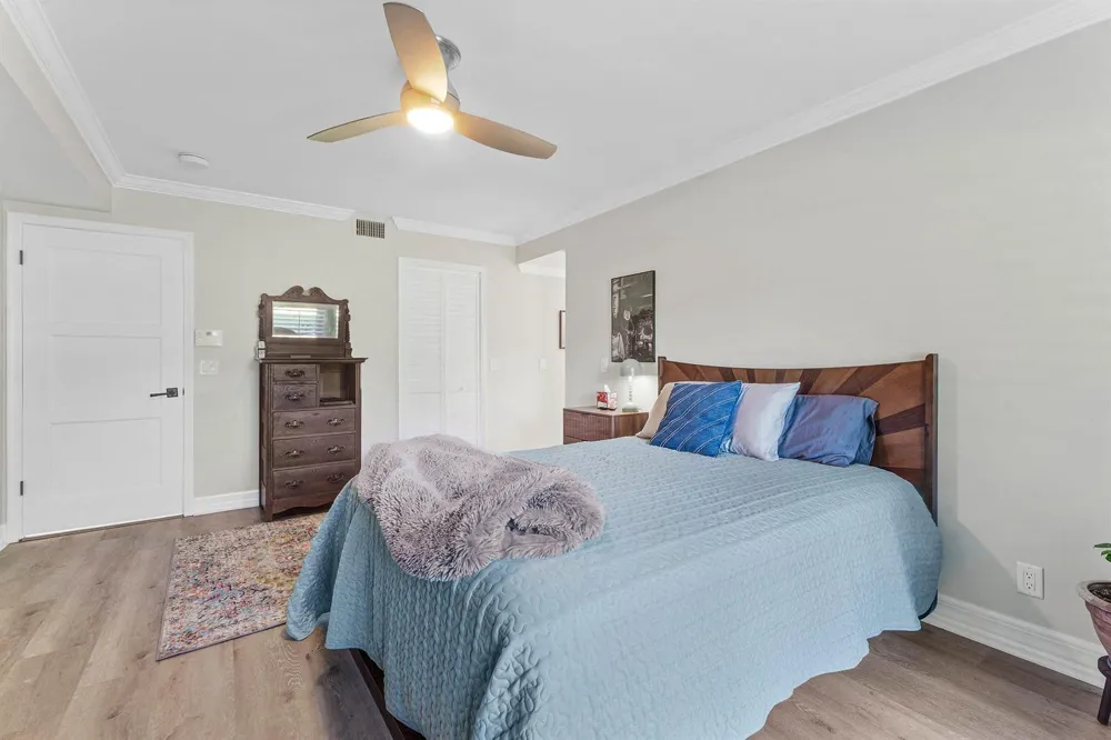 16648 TRADERS Crossing #106 Jupiter, FL 33477