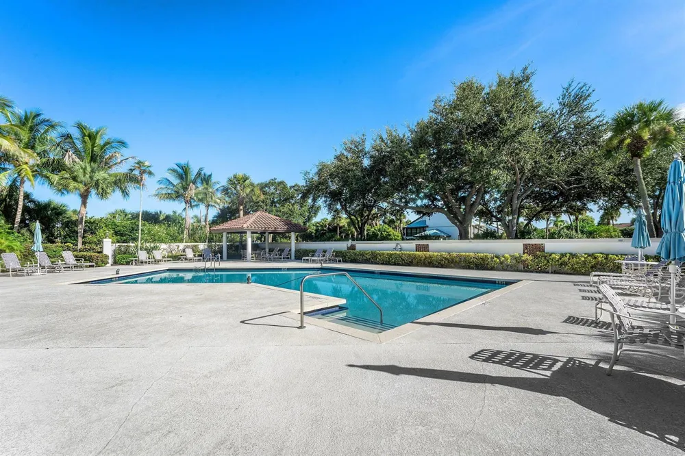 16648 TRADERS Crossing #106 Jupiter, FL 33477