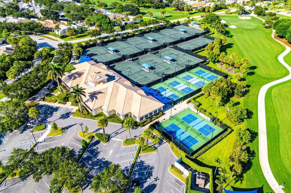 16648 TRADERS Crossing #106 Jupiter, FL 33477
