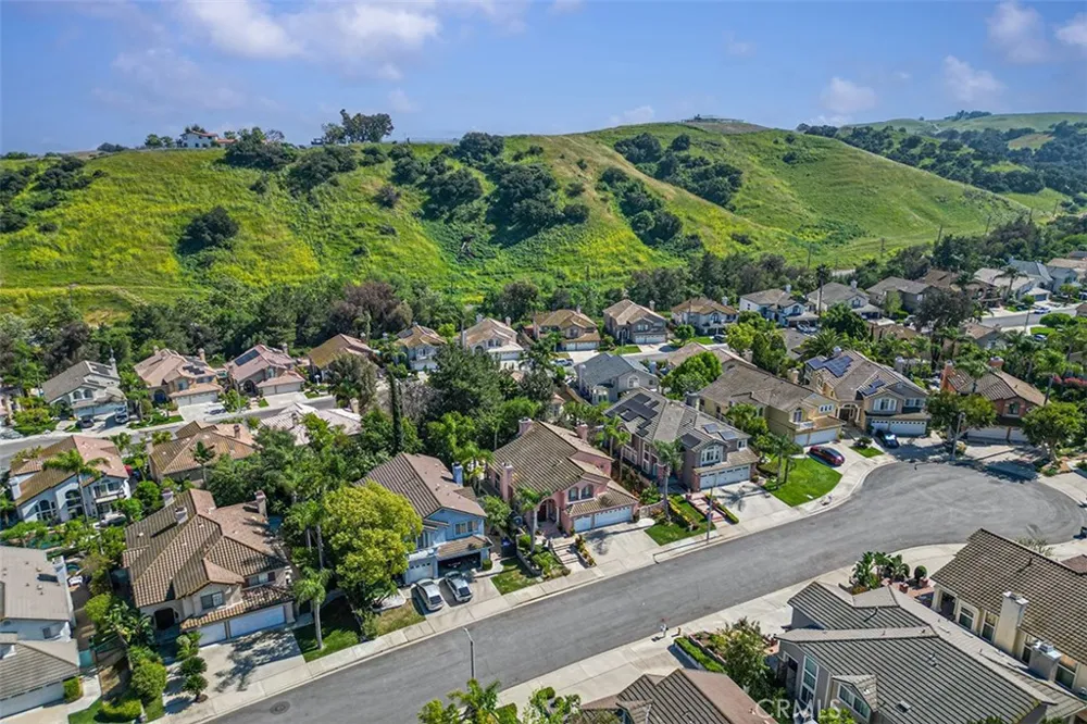 15049 Avenida De Las Flores Chino Hills, CA 91709