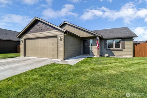 364 SW Homestead Avenue
