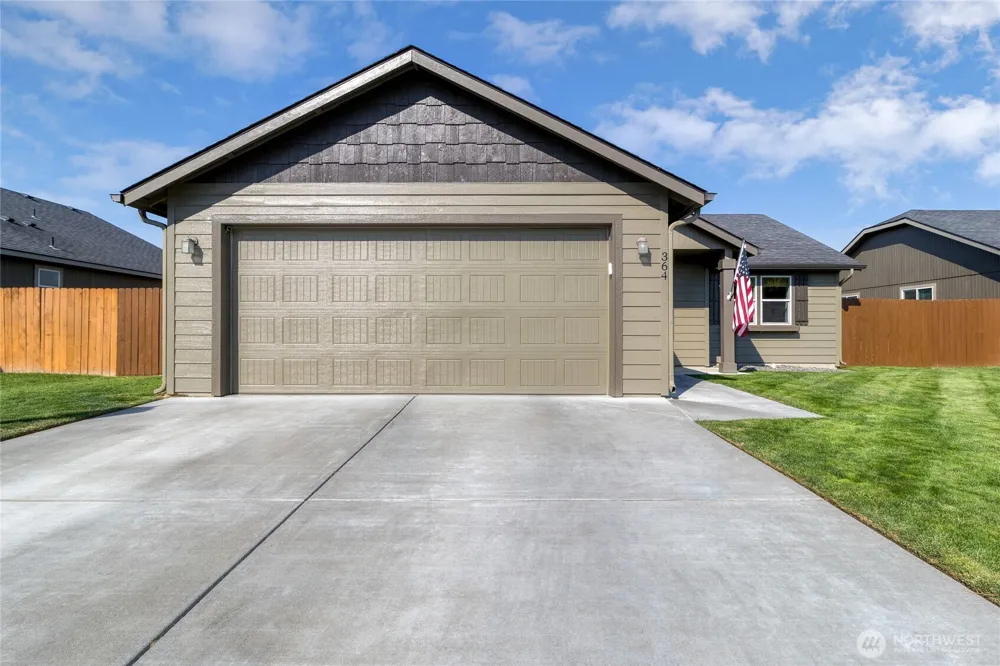 364 SW Homestead Avenue College Place, WA 99324