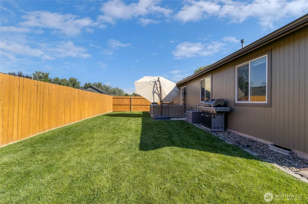364 SW Homestead Avenue College Place, WA 99324
