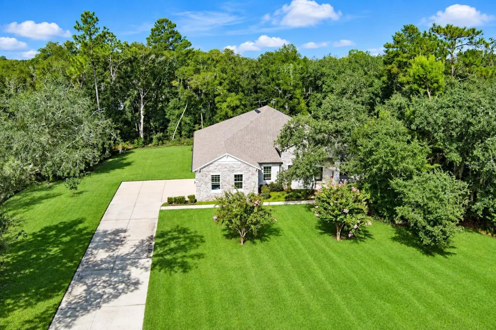 3520 TYNGSBOURGH DRIVE Deland, FL 32720