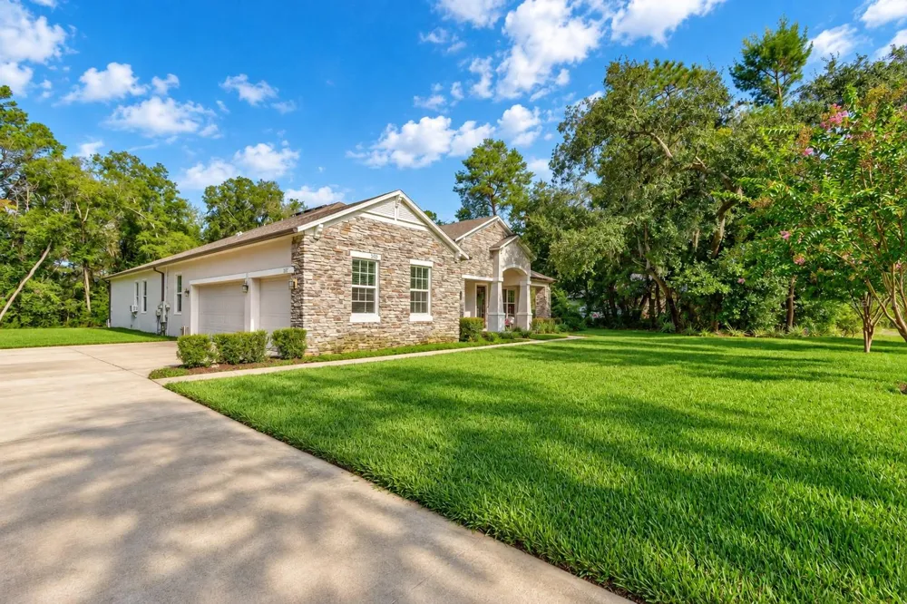 3520 TYNGSBOURGH DRIVE Deland, FL 32720