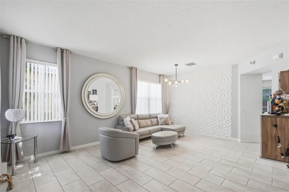 1017 BERKELEY DRIVE Kissimmee, FL 34744