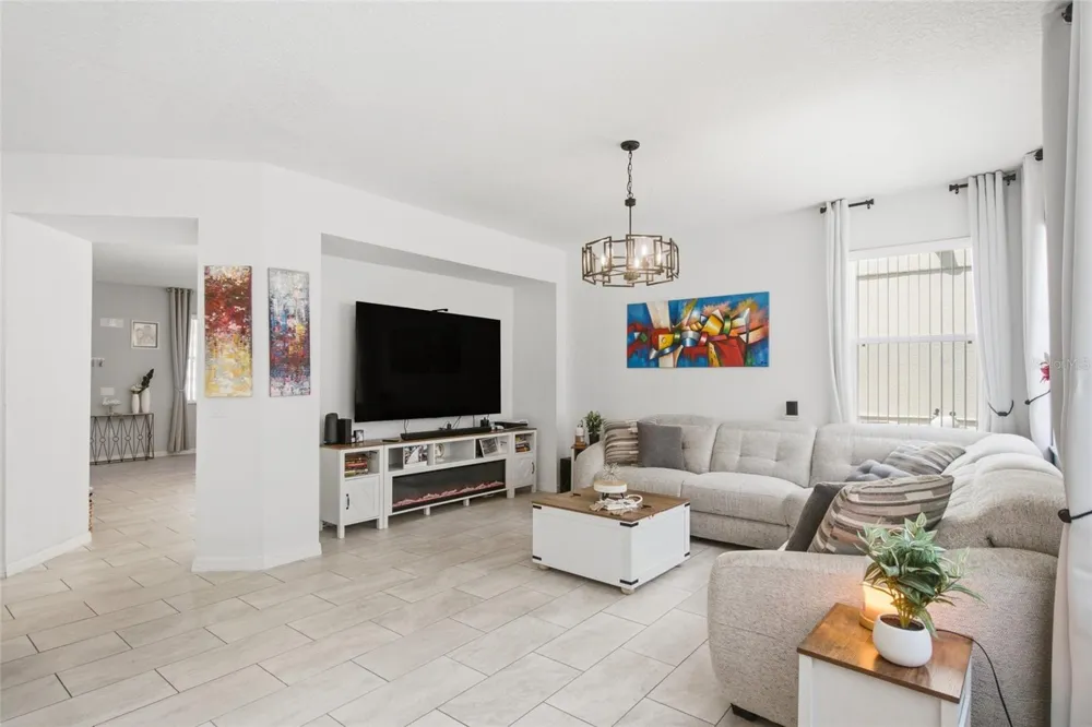 1017 BERKELEY DRIVE Kissimmee, FL 34744