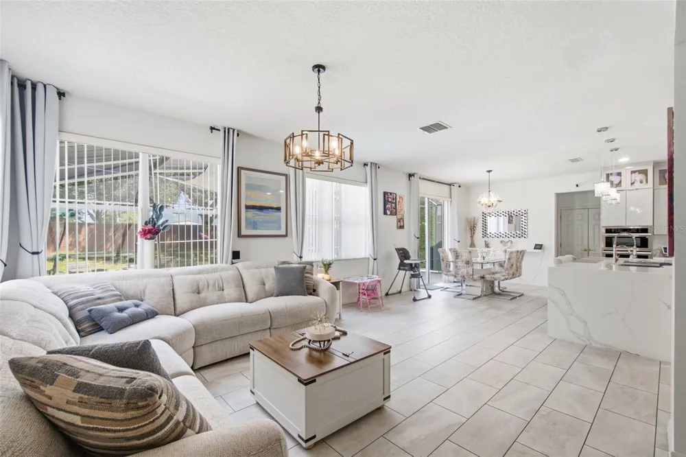 1017 BERKELEY DRIVE Kissimmee, FL 34744