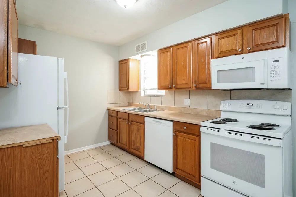 736 Treadwell Drive Hurst, TX 76053