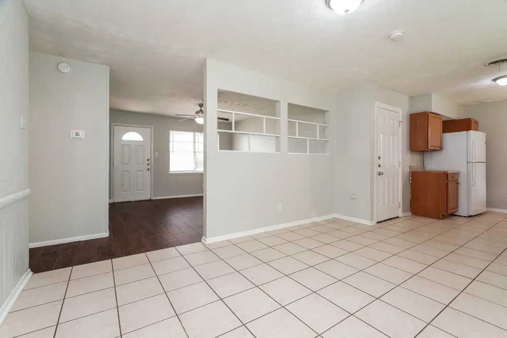 736 Treadwell Drive Hurst, TX 76053