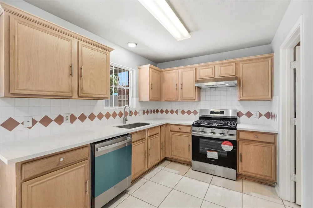 7027 Waveland Drive Houston, TX 77072
