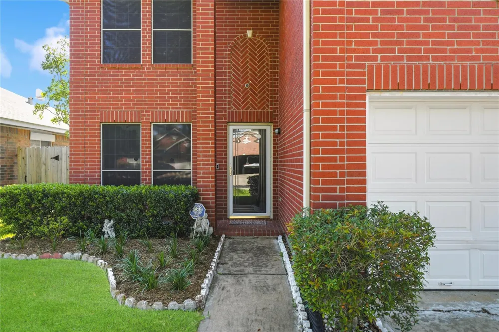 7027 Waveland Drive Houston, TX 77072