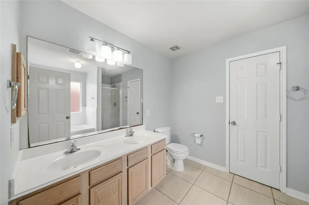 7027 Waveland Drive Houston, TX 77072