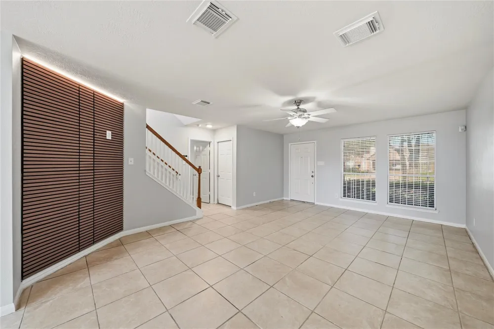 7027 Waveland Drive Houston, TX 77072