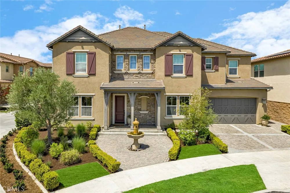 8 Stafford Place Tustin, CA 92782