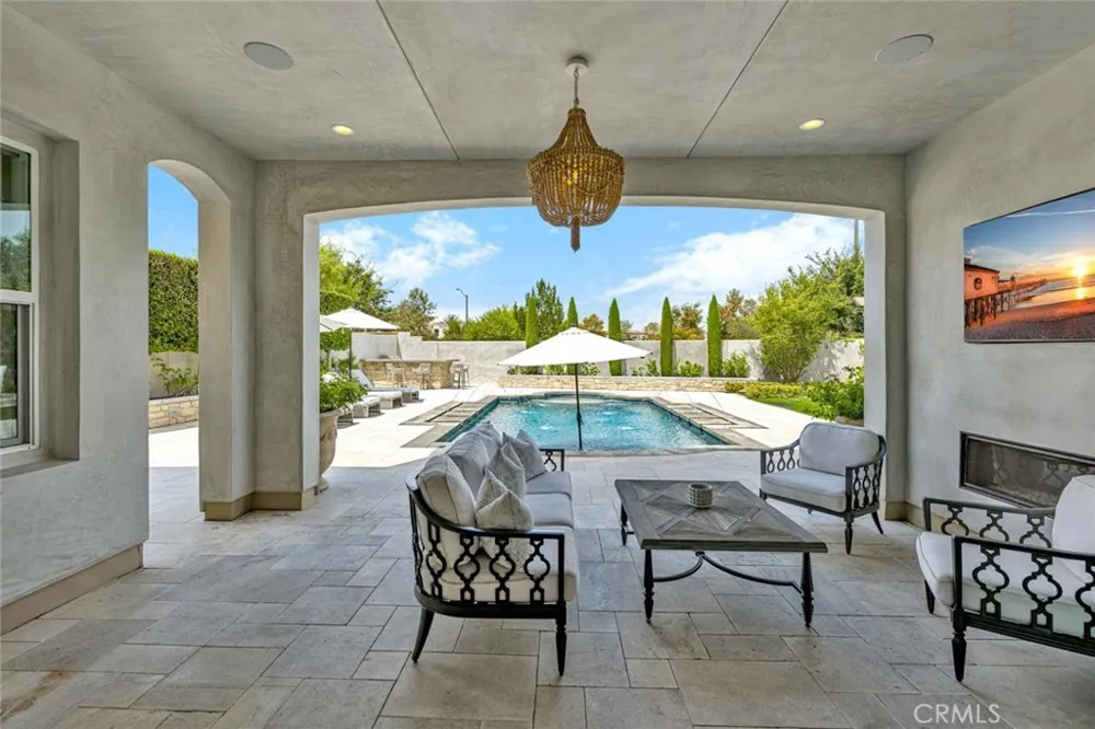 8 Stafford Place Tustin, CA 92782