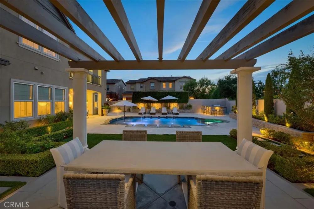 8 Stafford Place Tustin, CA 92782