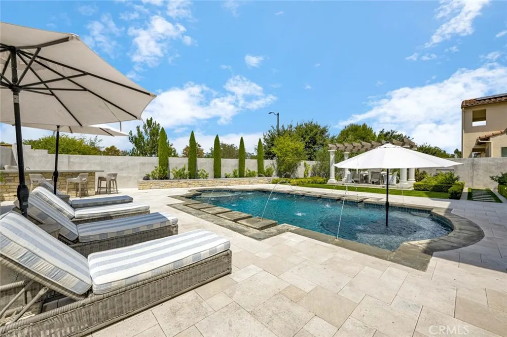 8 Stafford Place Tustin, CA 92782