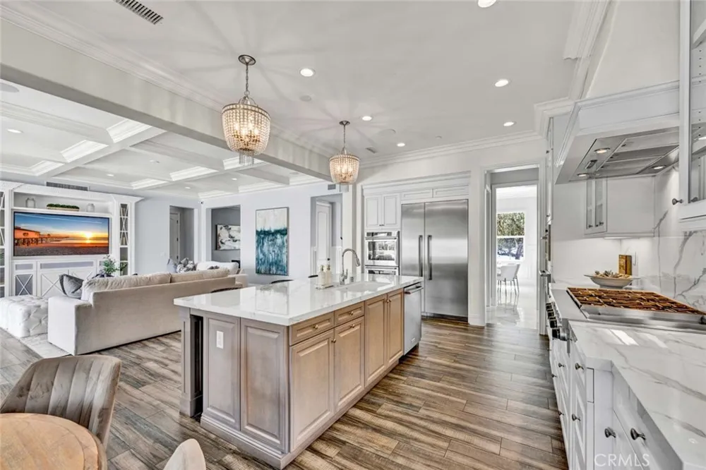8 Stafford Place Tustin, CA 92782