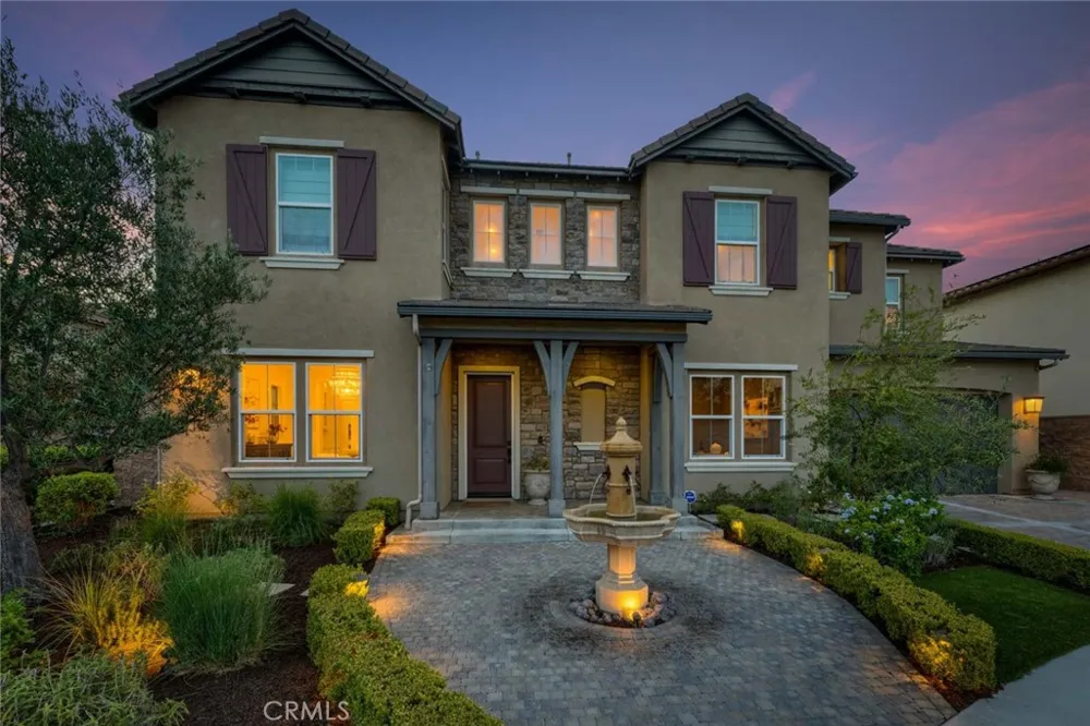 8 Stafford Place Tustin, CA 92782