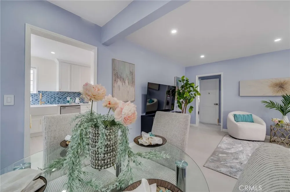 5949 Autry Lakewood, CA 90712