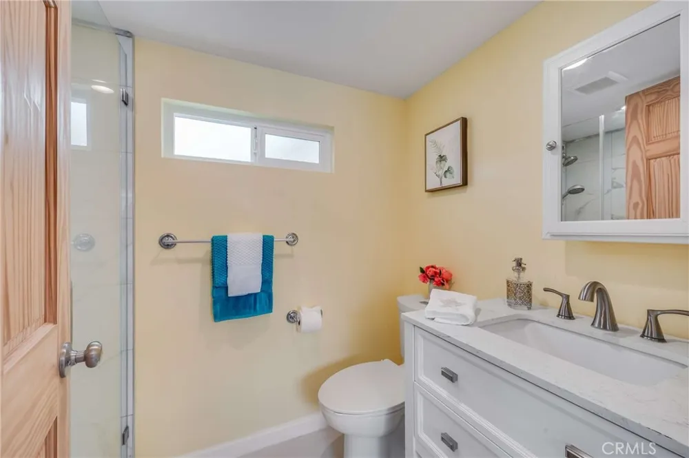5949 Autry Lakewood, CA 90712