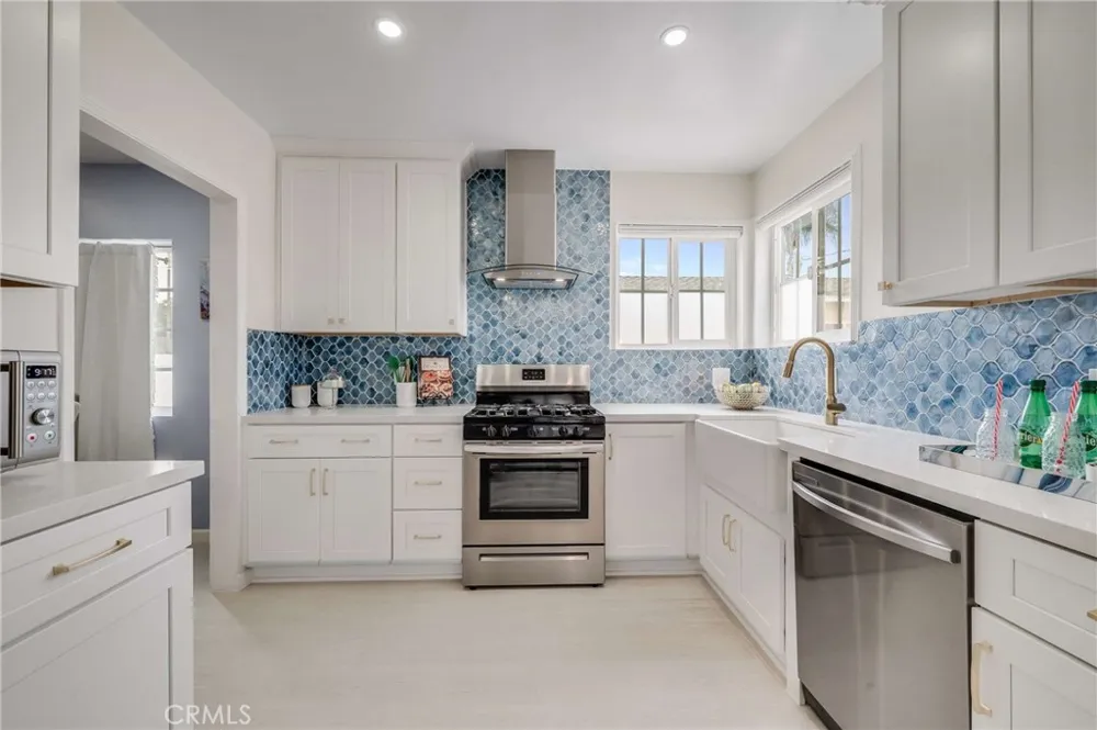 5949 Autry Lakewood, CA 90712