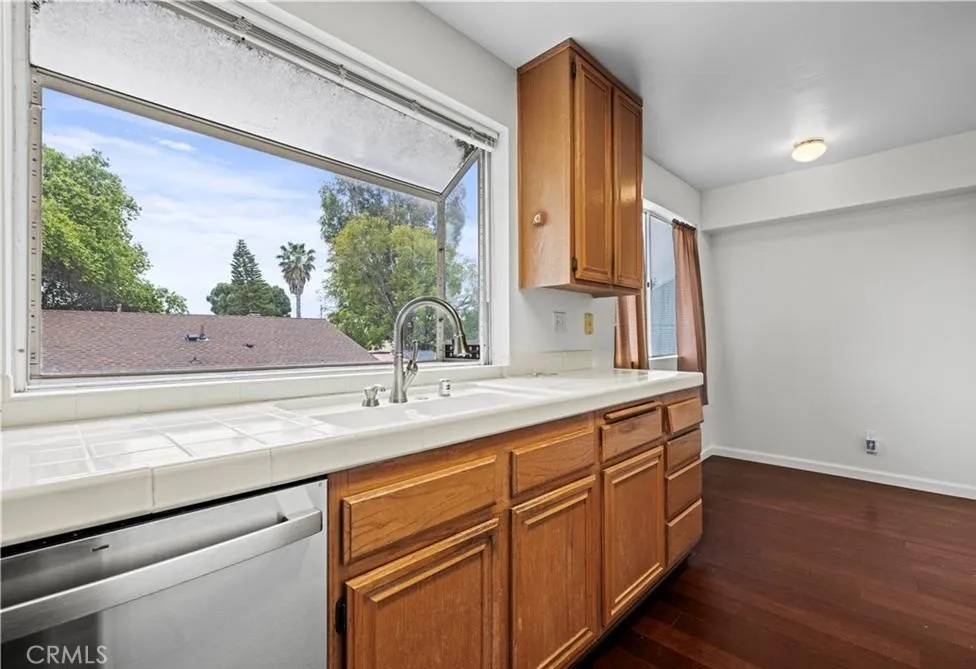 21912 Hiawatha #2 Chatsworth, CA 91311