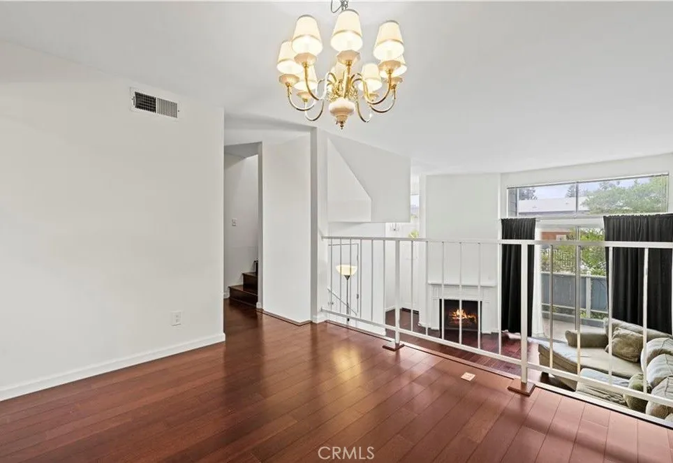 21912 Hiawatha #2 Chatsworth, CA 91311