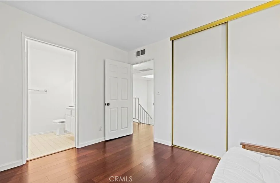 21912 Hiawatha #2 Chatsworth, CA 91311