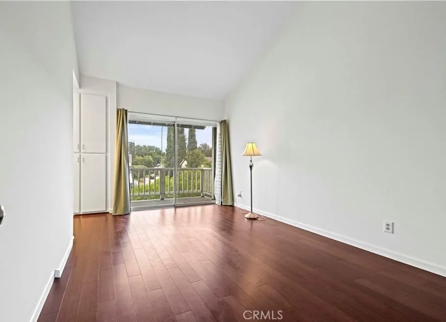 21912 Hiawatha #2 Chatsworth, CA 91311