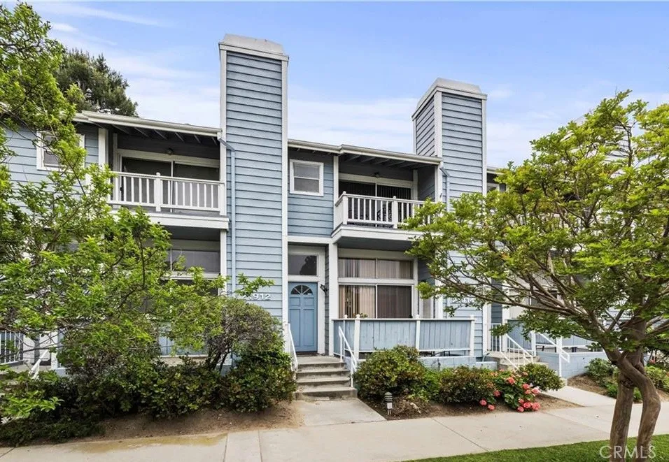 21912 Hiawatha #2 Chatsworth, CA 91311