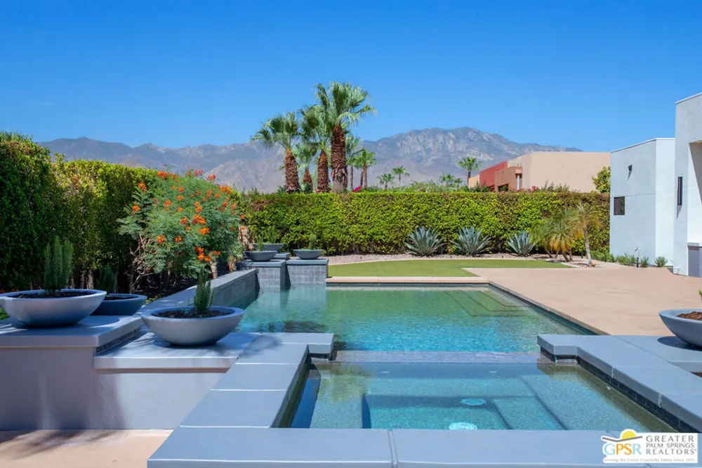28 Summer Sky Circle Rancho Mirage, CA 92270