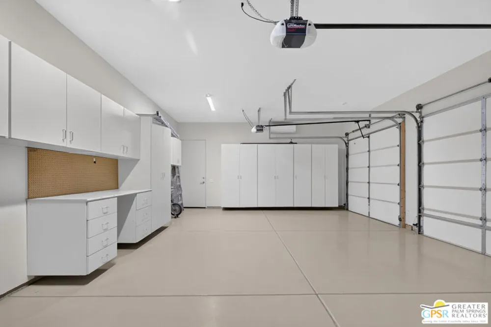 28 Summer Sky Circle Rancho Mirage, CA 92270