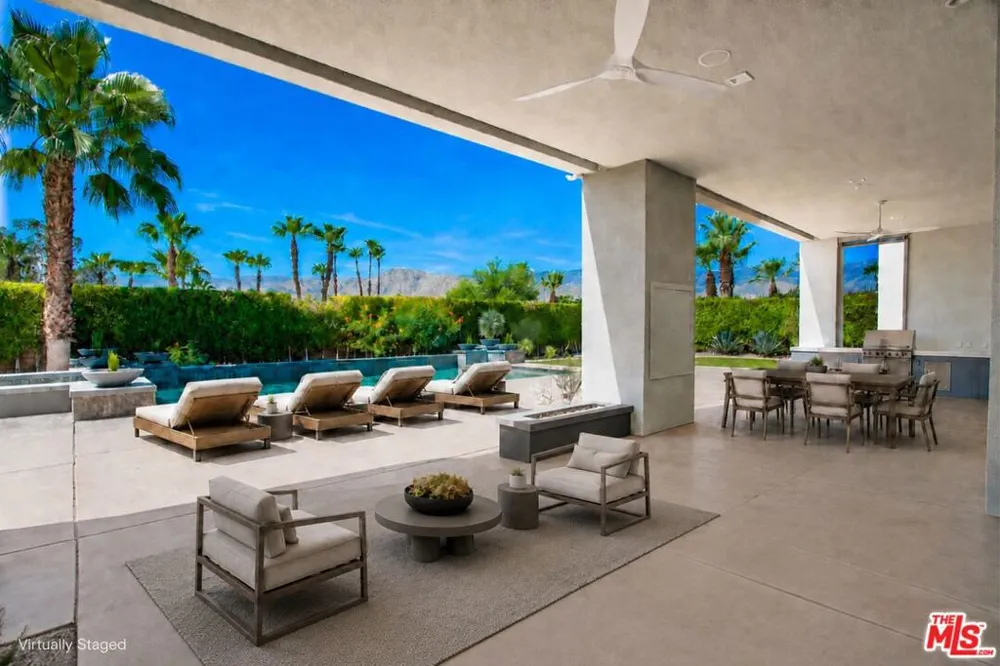 28 Summer Sky Circle Rancho Mirage, CA 92270