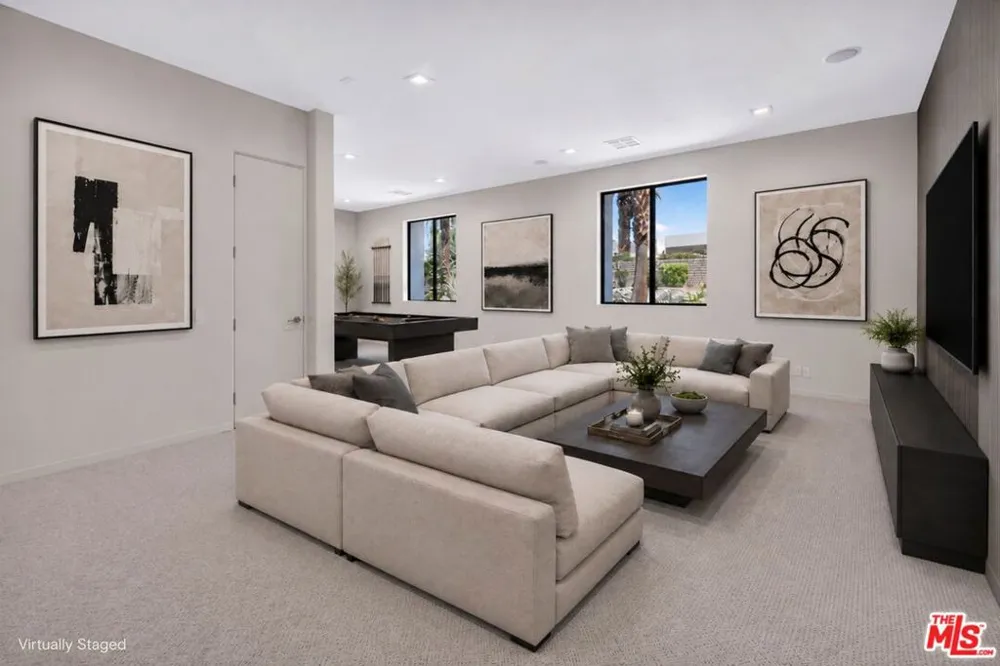 28 Summer Sky Circle Rancho Mirage, CA 92270