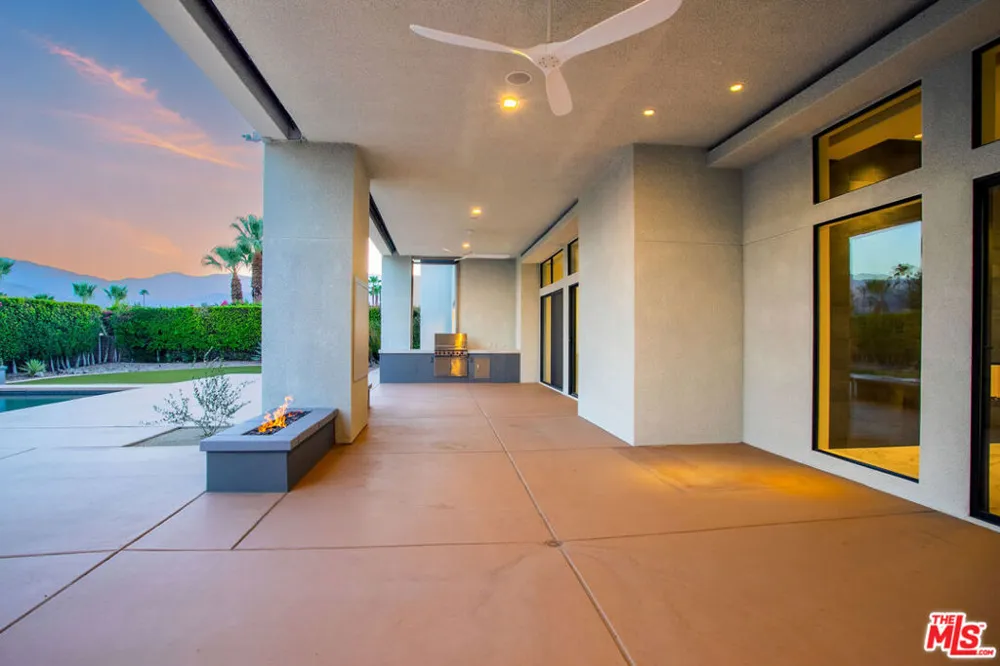 28 Summer Sky Circle Rancho Mirage, CA 92270
