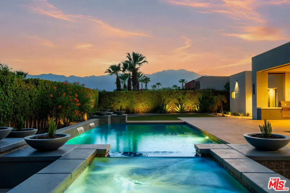 28 Summer Sky Circle Rancho Mirage, CA 92270