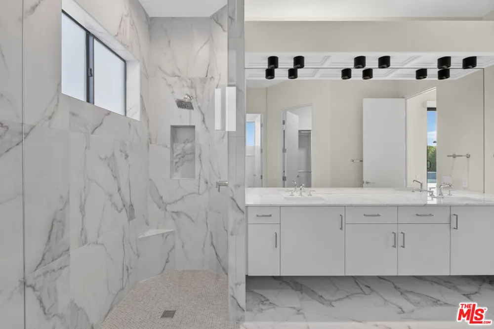 28 Summer Sky Circle Rancho Mirage, CA 92270