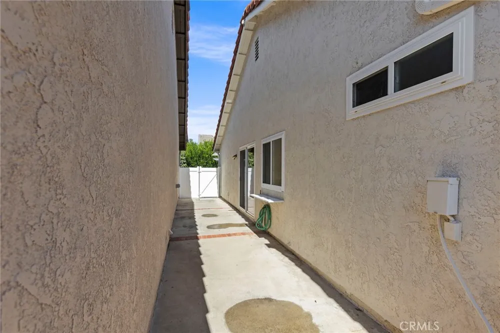 27863 Espinoza Mission Viejo, CA 92692