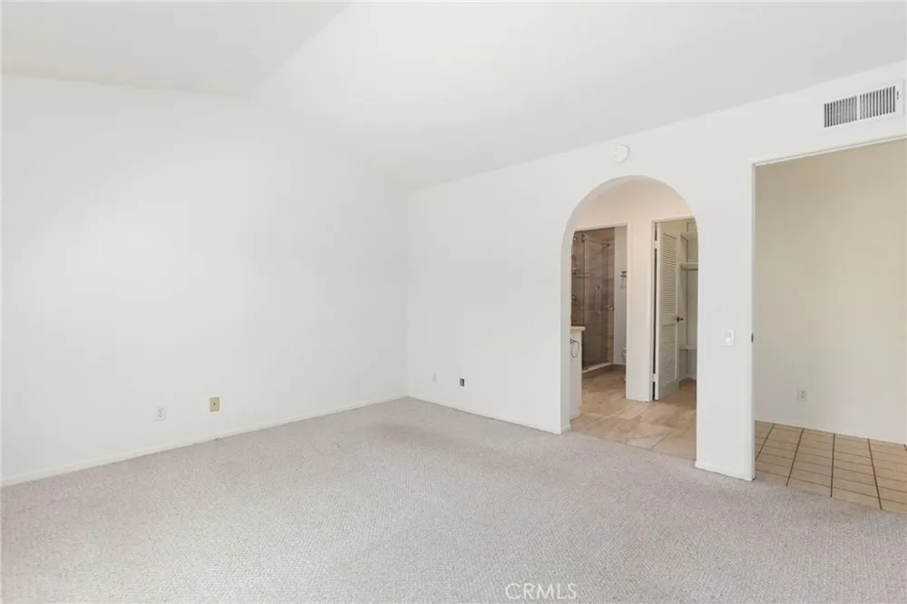 27863 Espinoza Mission Viejo, CA 92692