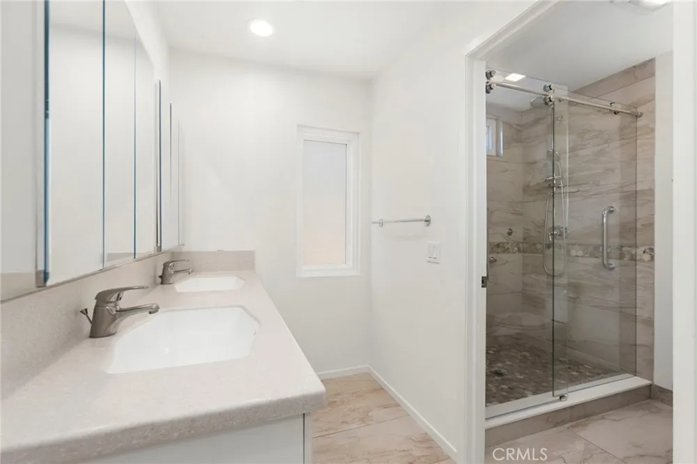 27863 Espinoza Mission Viejo, CA 92692