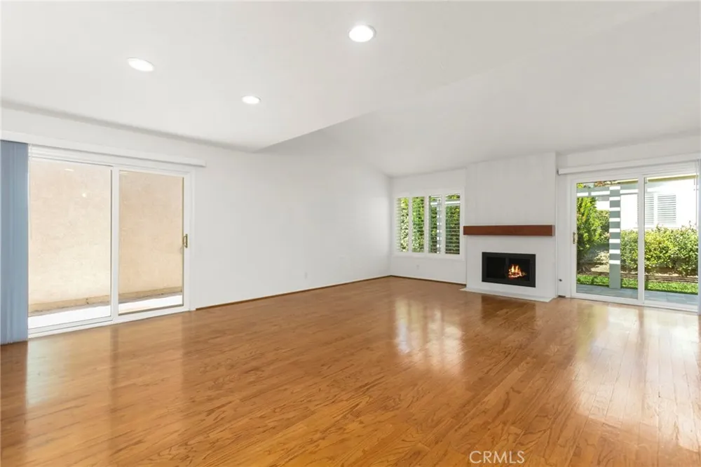 27863 Espinoza Mission Viejo, CA 92692