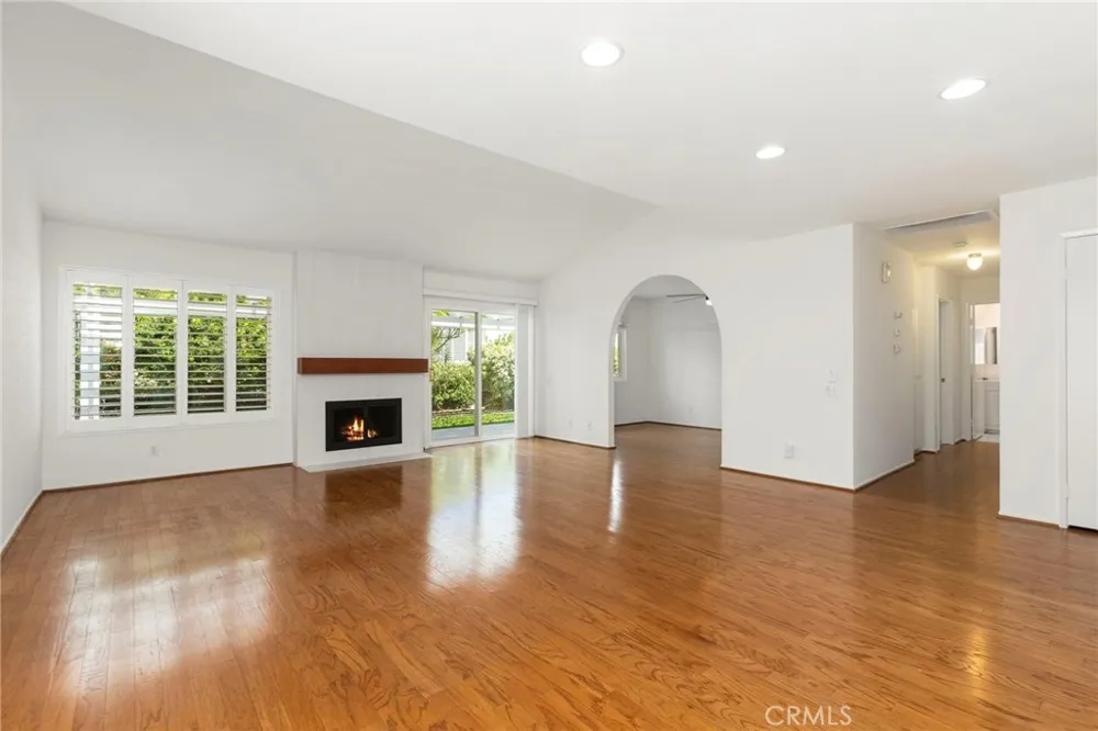27863 Espinoza Mission Viejo, CA 92692
