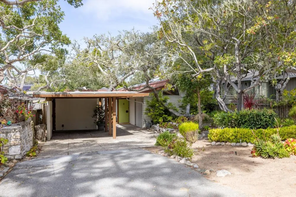 1317 San Carlos Street Carmel, CA 93921