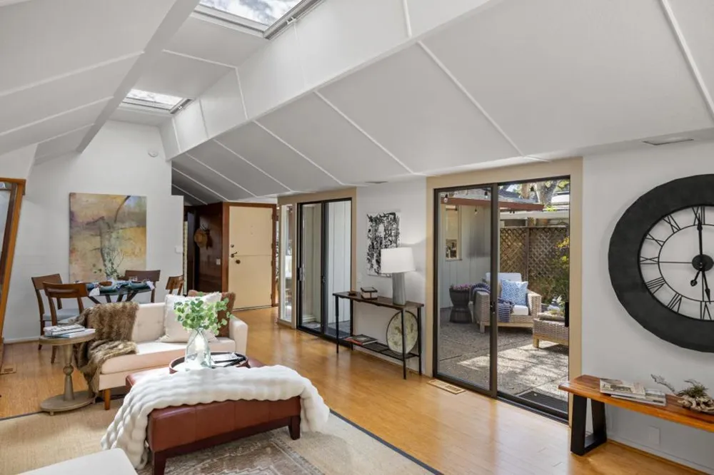 1317 San Carlos Street Carmel, CA 93921