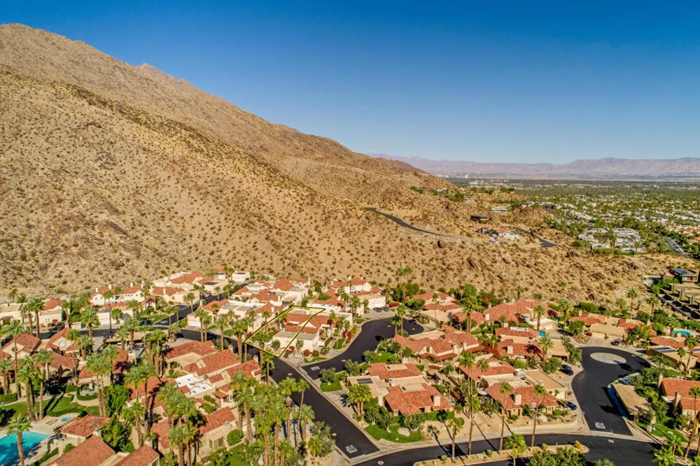 222 Canyon Circle #5 Palm Springs, CA 92264