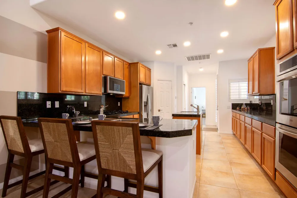 222 Canyon Circle #5 Palm Springs, CA 92264