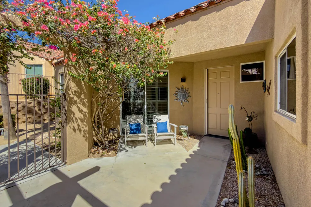 222 Canyon Circle #5 Palm Springs, CA 92264